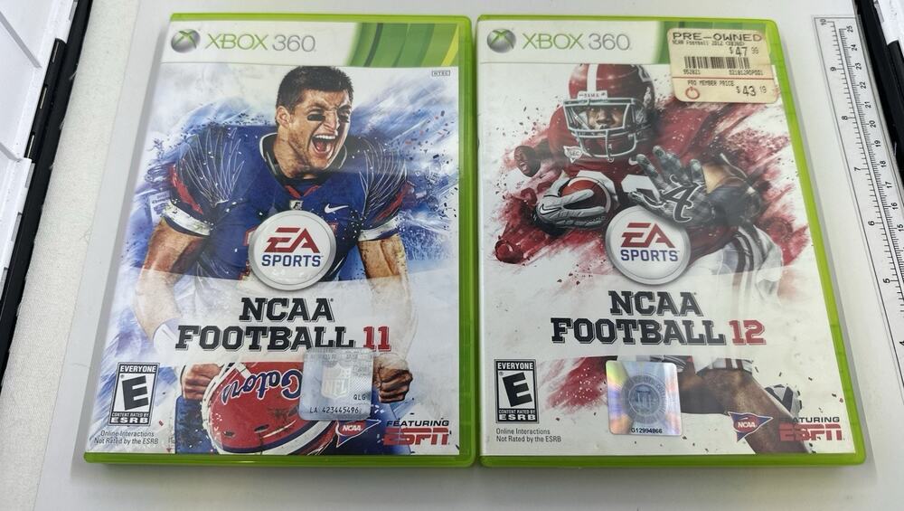 NCAA Football 11 12 Xbox 360 Game Lot EA Sports Football College Retro Vintage